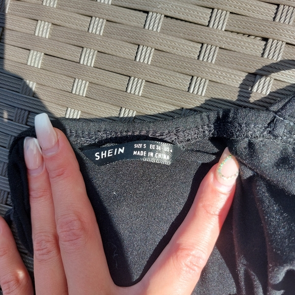 SHEIN - short black tank top - Picture 7 of 7